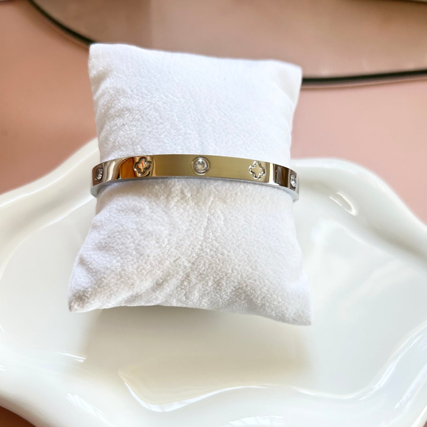 KAILEY (S) - Clover with Circular Zirconia Bangle