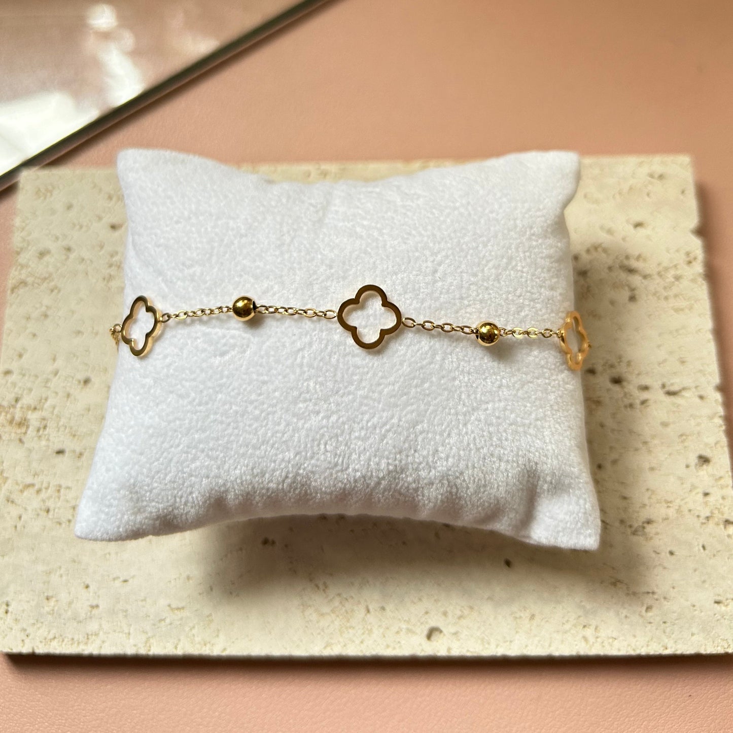 LANA - Clover Dainty Beaded Bracelet