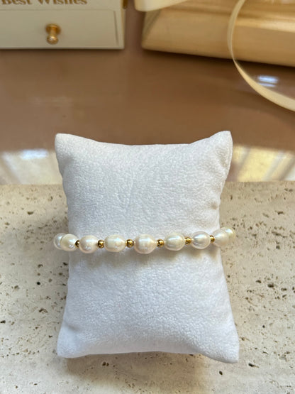 MEGAN - Adjustable Pearl Bracelet