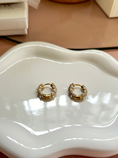 MARGOT - Pearl Hoop Earrings
