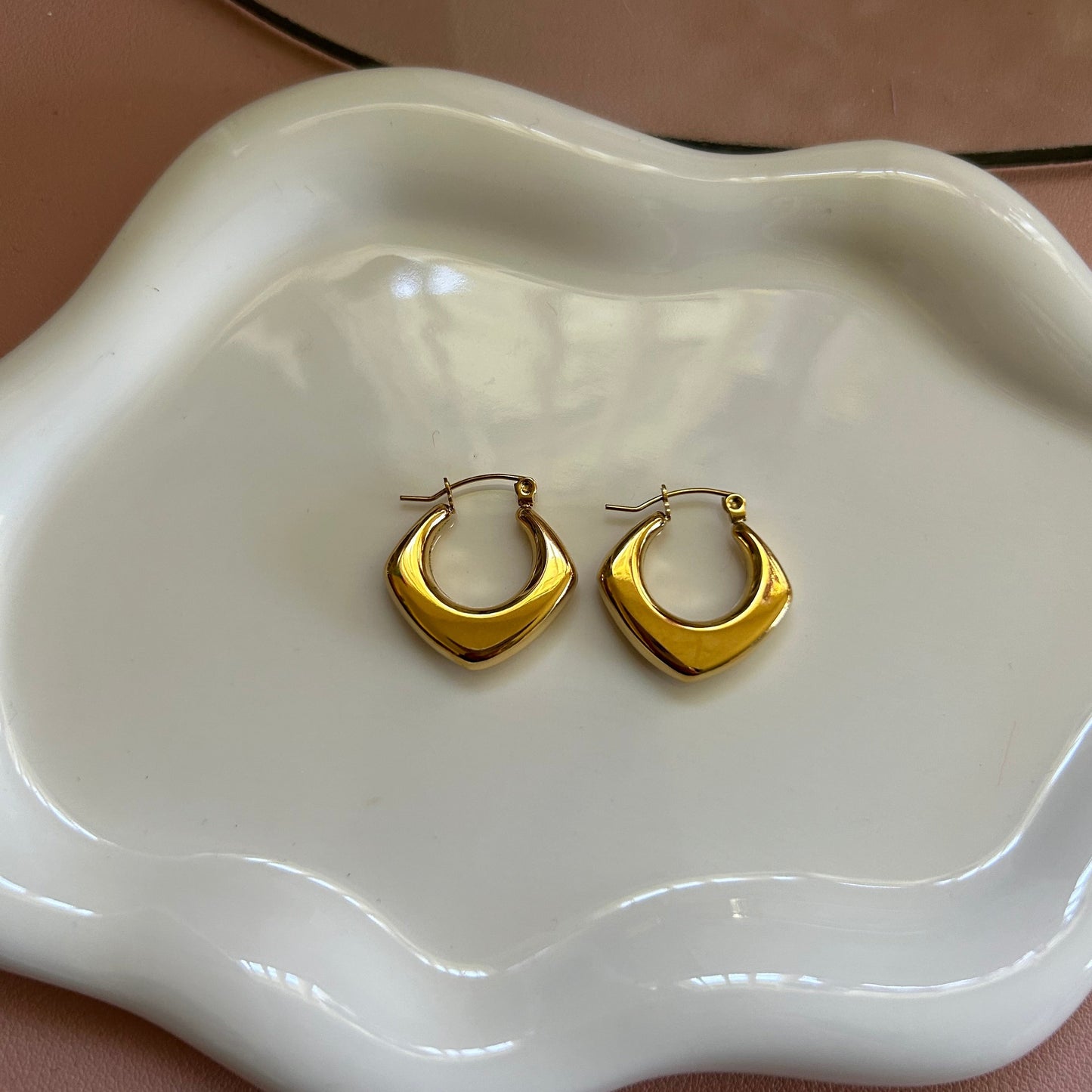 HAYDEN - Hoop Earrings