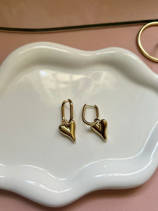 KARINA - Heart Earrings