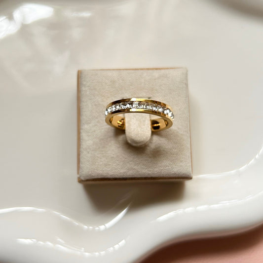 WENDY - Zirconia Wedding Band Ring