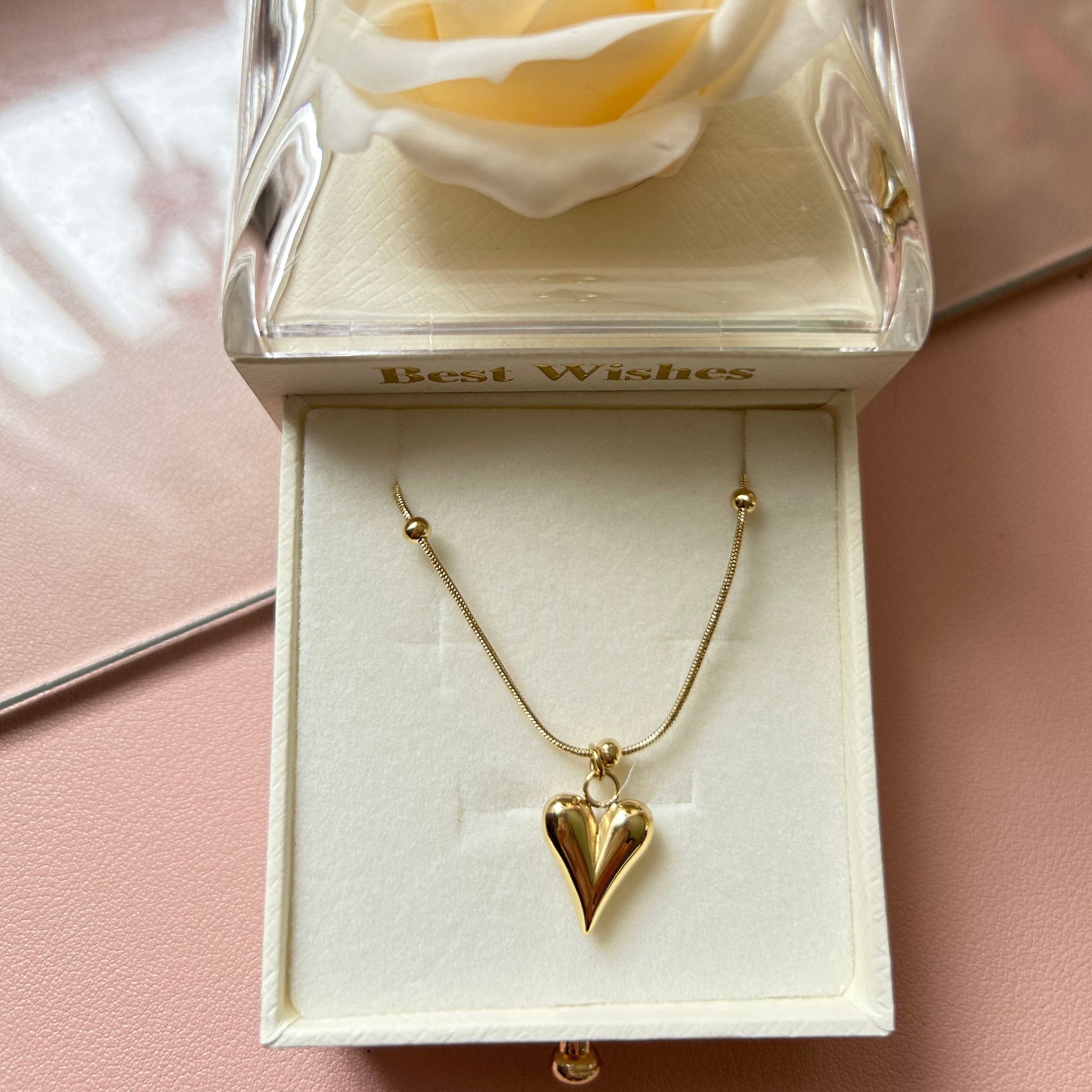 KARINA - Single Heart Necklace