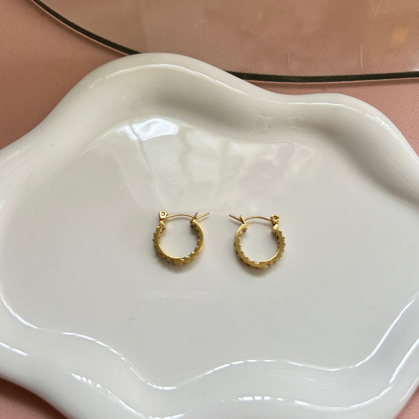 LAUREL - Zirconia Hoop Earrings