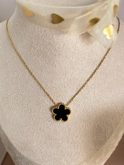 BLOSSOM - Single Flower Necklace (B)