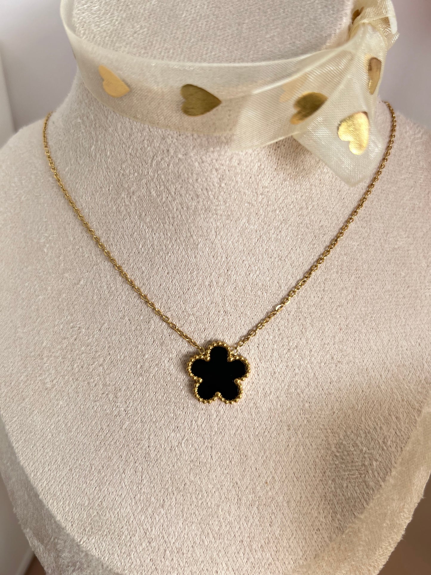 BLOSSOM - Single Flower Necklace (B)