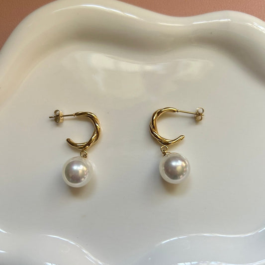 CARRIE - Pearl C Stud Earrings - ACW Style Studio